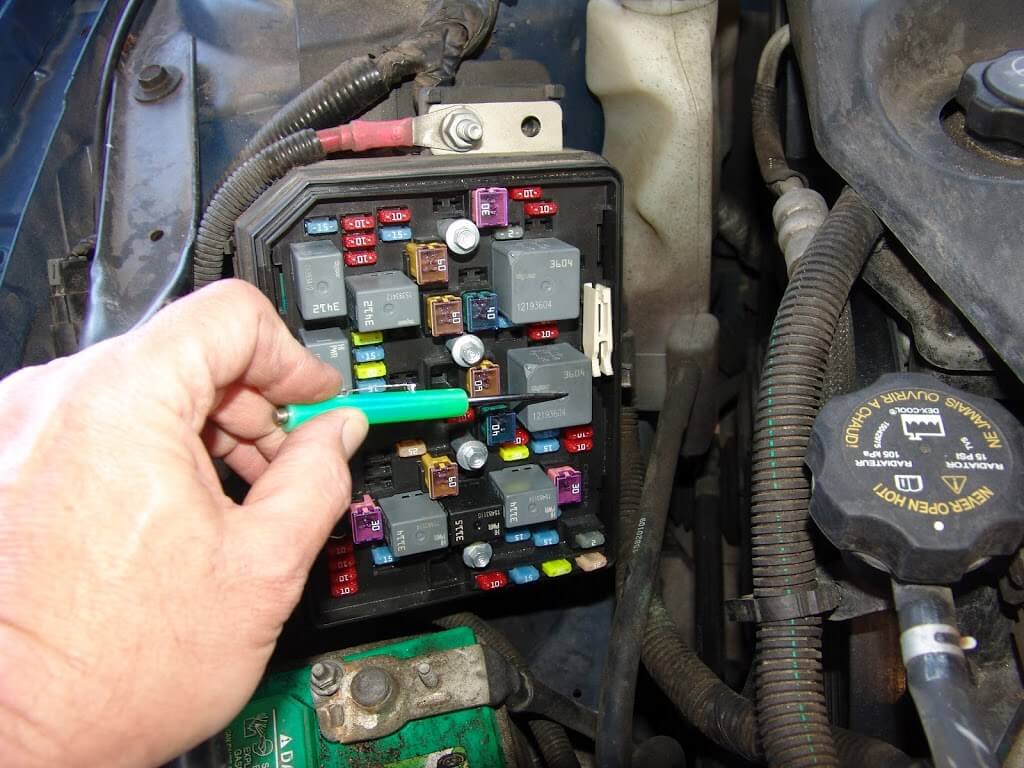 Sparky�s Answers 2006 Chevrolet Impala, Rear Window